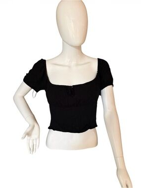 Hollister Black Square-Neck Puff Sleeve Crop Top